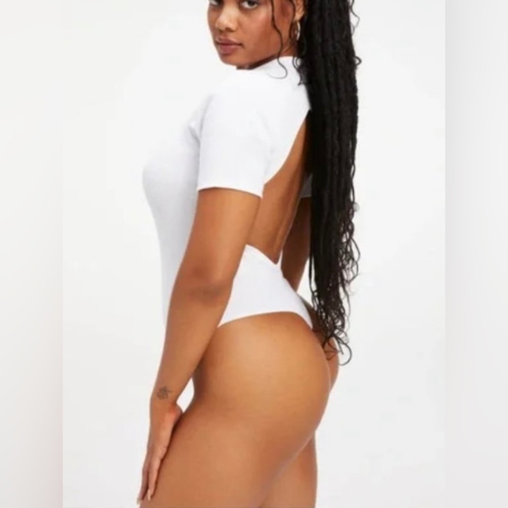 NWT Good American White Open-Back Short-Sleeve Thong Bodysuit with Snaps, XXXL